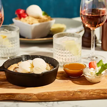 阿什酒店 酒店 特拉利