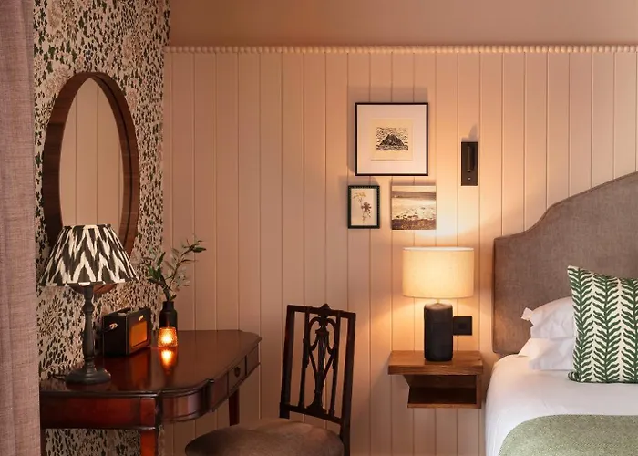 阿什酒店 酒店 特拉利